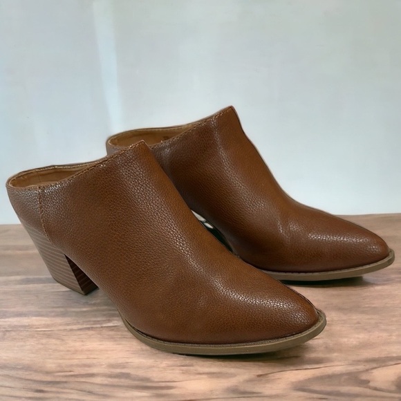 Dolcetta brown vegan leather bootie mules Women’s Sz 9.5 - Picture 5 of 16